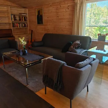 By Hvalstrand Villa Nesbru