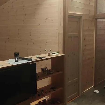 By Hvalstrand * Nesbru