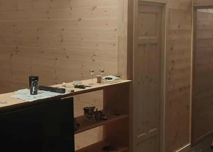 By Hvalstrand * Nesbru